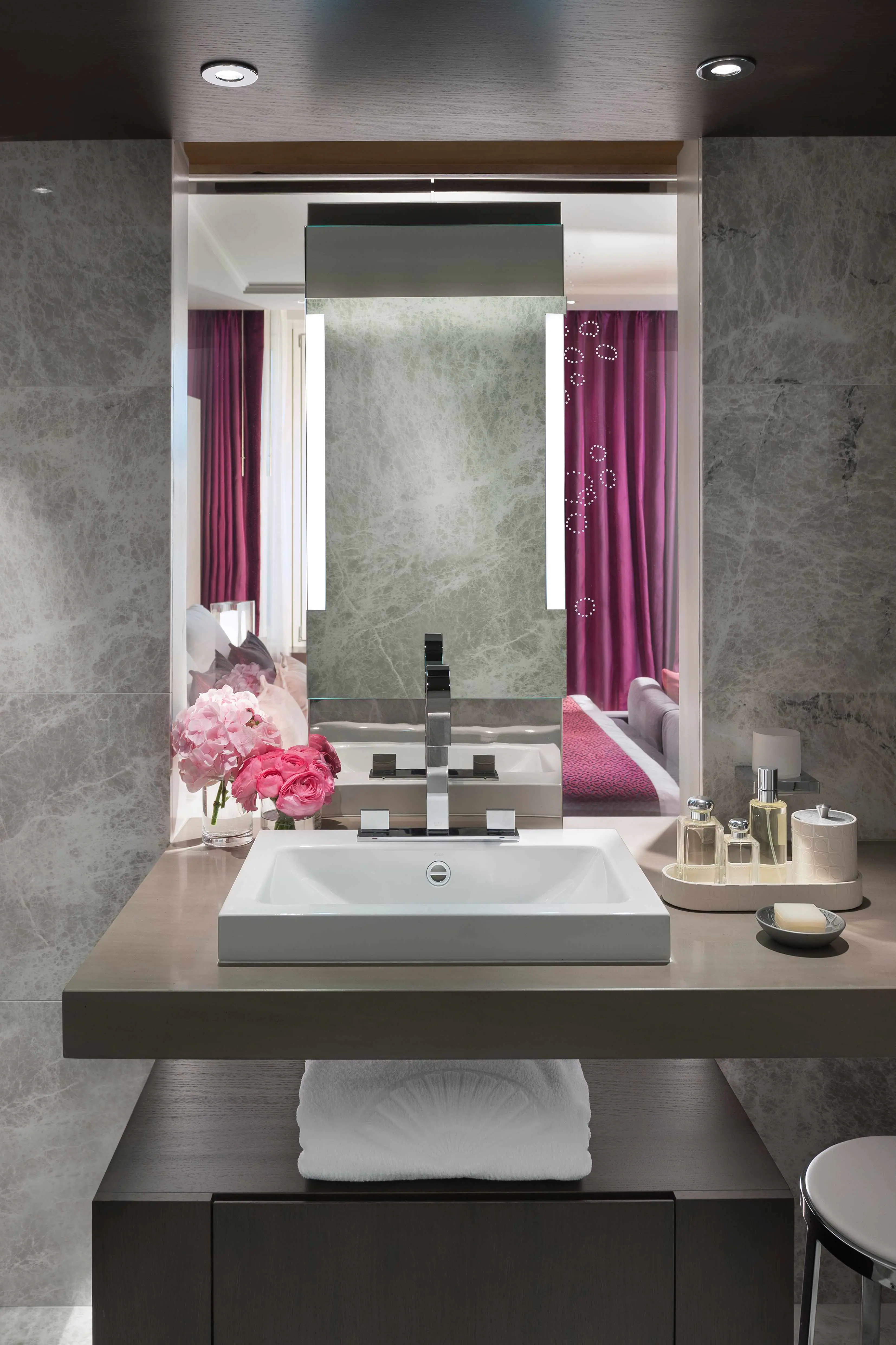 Mandarin Junior Suite