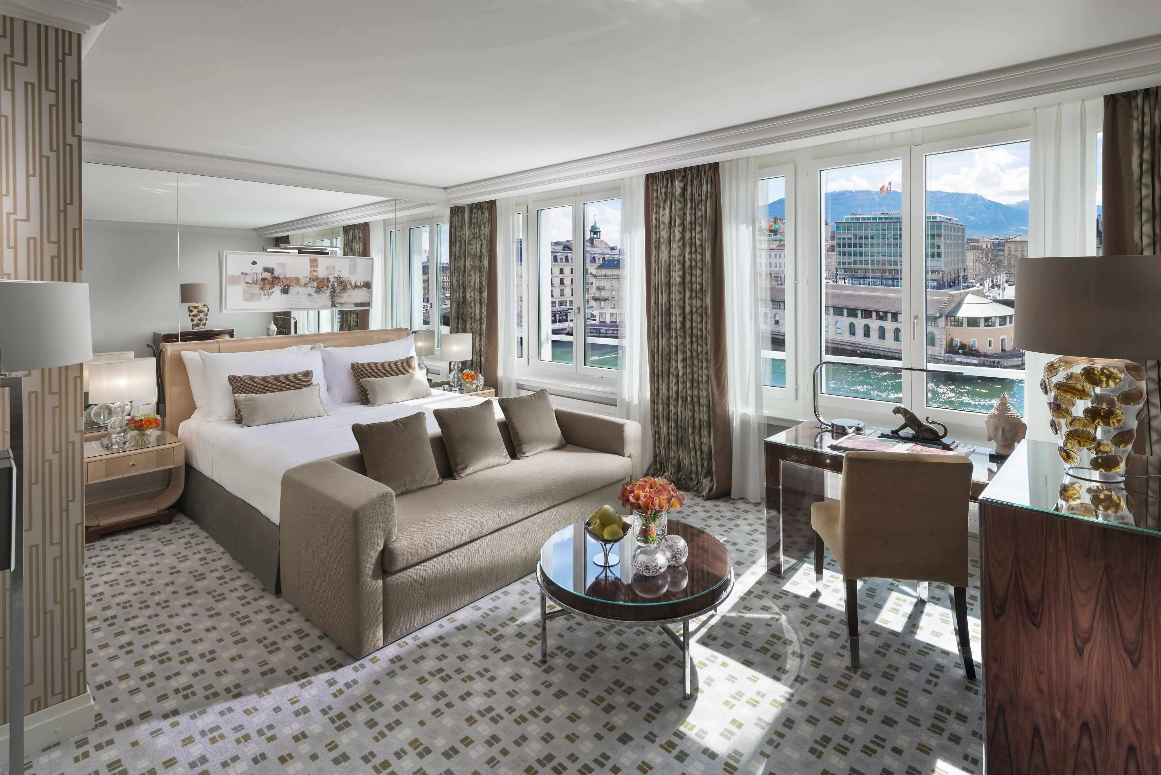 Deluxe River View Room