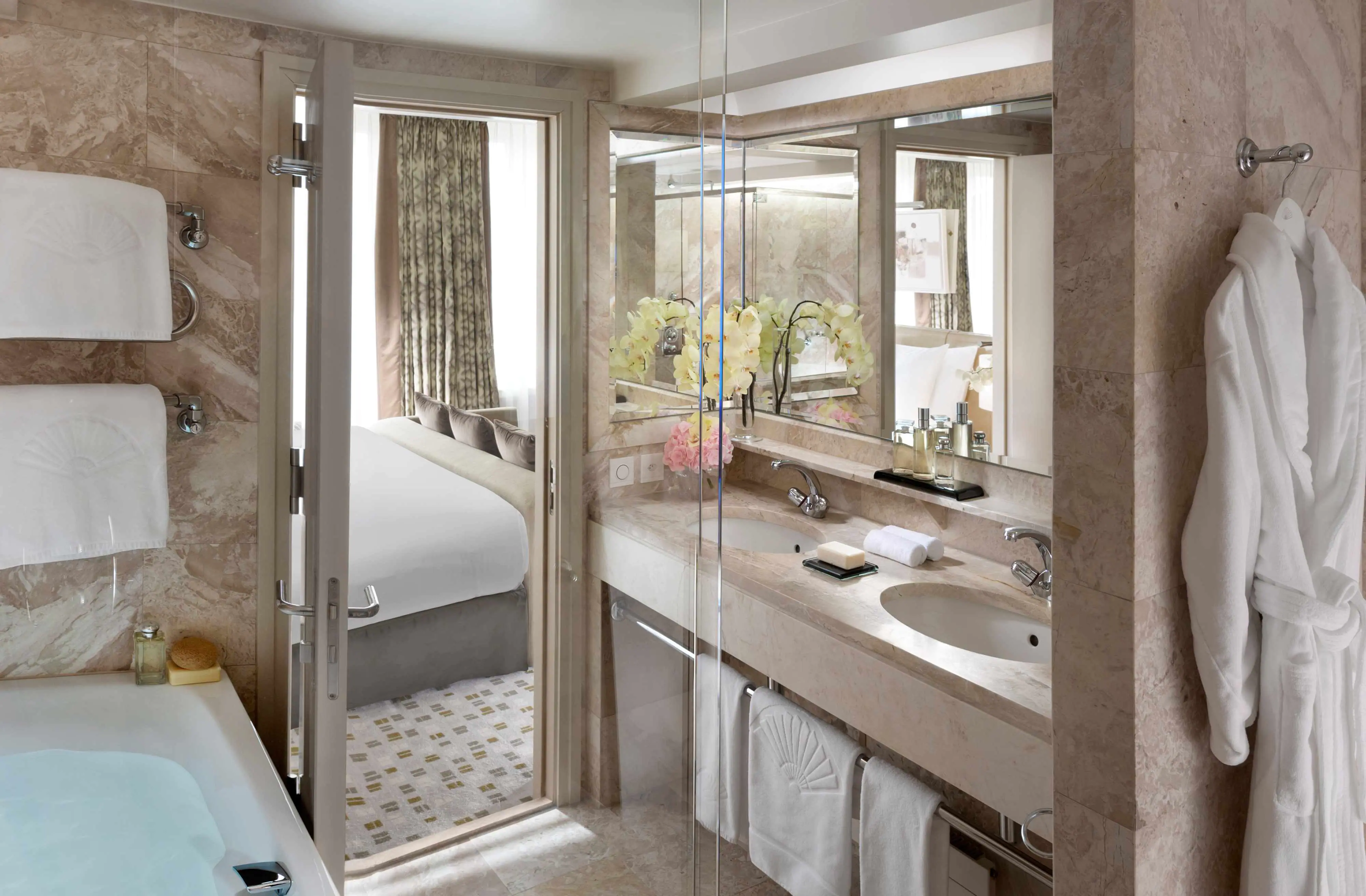 Deluxe Room /  Family Room