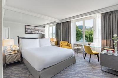Superior River View Room