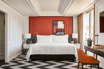 Grand Premier Room