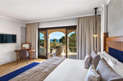 1-Bedroom Ocean Suite