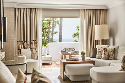 Grand Junior Suite Partial Sea View