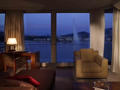 Cologny Suite