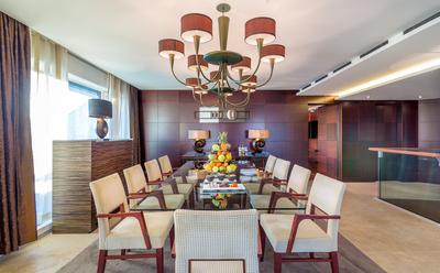 Geneva Suite