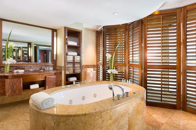 Royal Penthouse Suite