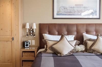 Deluxe Room Mountain View