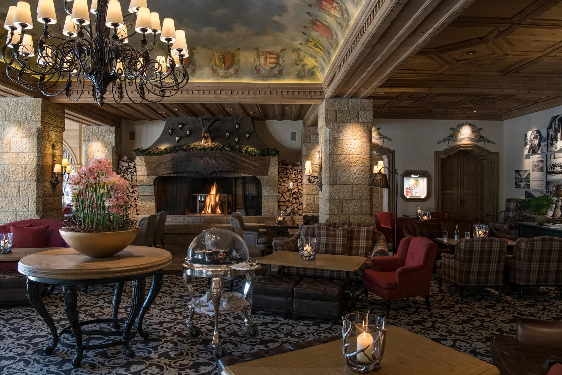 Lobby Bar & Smoking Lounge