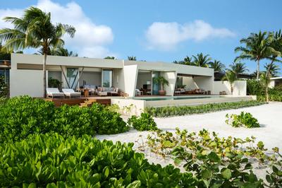 4-Bedroom Beachfront Presidential Suite