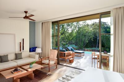 Deluxe Overwater Lagoon Suite