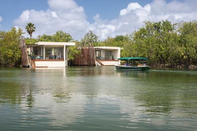 Deluxe Overwater Lagoon Suite
