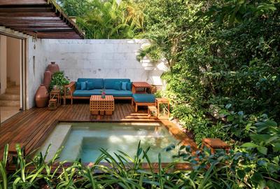 Lagoon Loft Suite