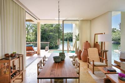 Deluxe Overwater Lagoon Suite