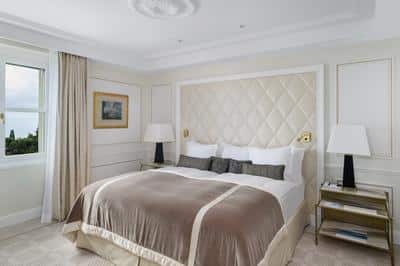 Deluxe Riviera