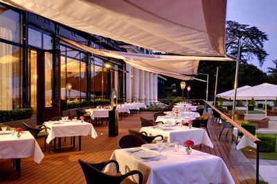 Anne Sophie Pic Restaurant - Terrace