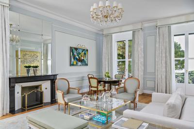 Riviera Suite