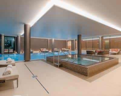 Cinq Mondes Spa