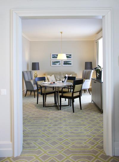 Signature Suite, Lake View
