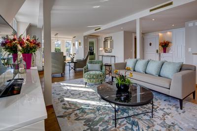 Penthouse Suite