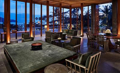 Eight-Bedroom Ocean Villa