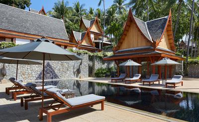 Eight-Bedroom Garden Villa