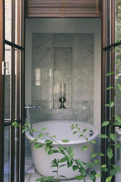 Pavilion Bathtub