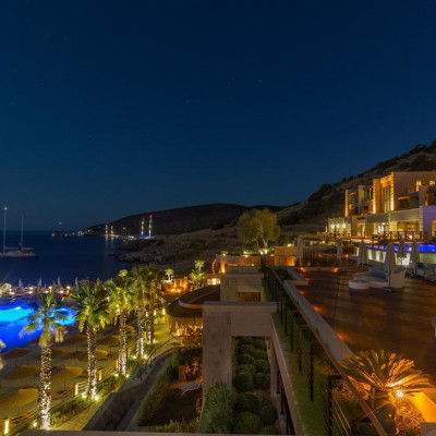Caresse, a Luxury Collection Resort & Spa image