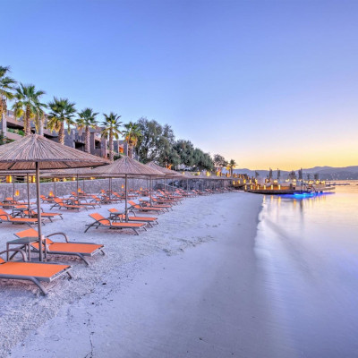 Caresse, a Luxury Collection Resort & Spa image