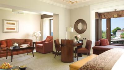 Four Seasons Junior Suite