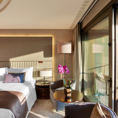 Grand Deluxe, Guest Room