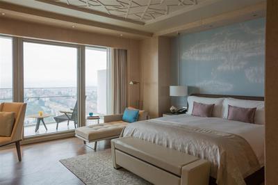 Premier Room