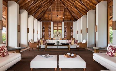 Five Bedroom Artist Villa - Living Area