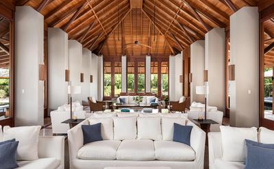 Four Bedroom Beach Path Tranquility Villa - Living Area