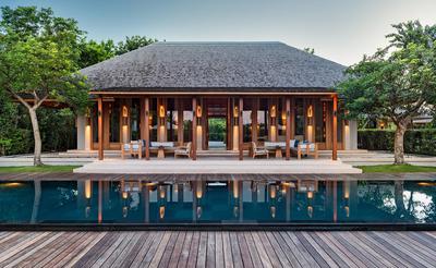 Four Bedroom Tranquility Villa - Living Pavilion