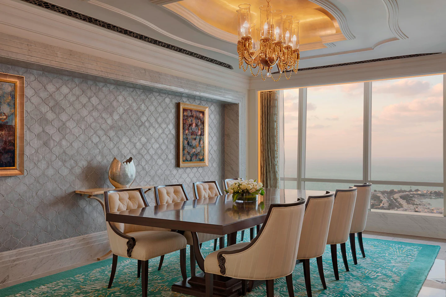 Al Manhal Suite