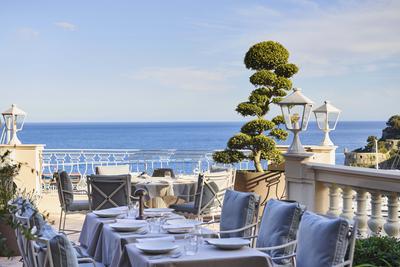 Yannick Alléno Restaurant