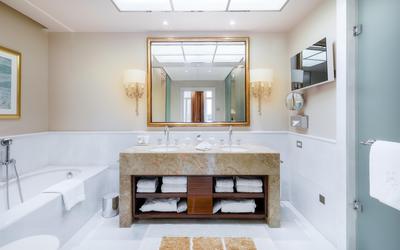 Diamond Suite - 740