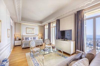 3-Bedroom Diamond Suite - Princely