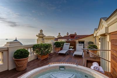 3-Bedroom Diamond Suite - Penthouse