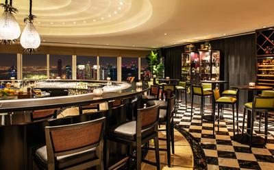 Bar 44