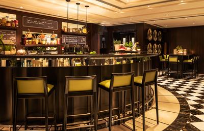 Bar 44