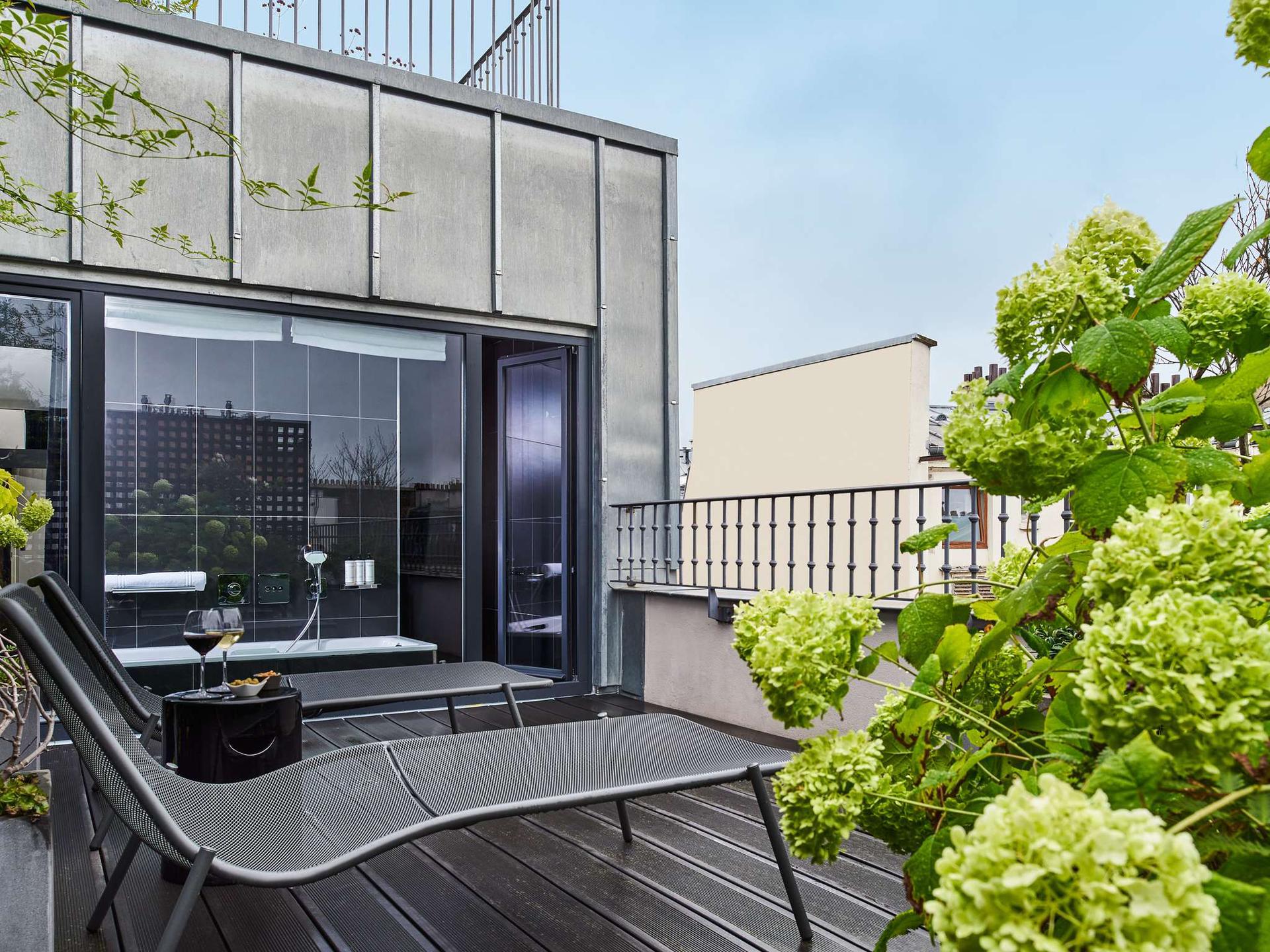 Signature Suite (Teck Executive Suite)