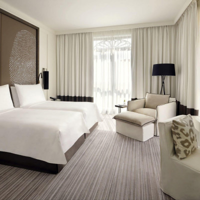Vida Downtown Dubai image