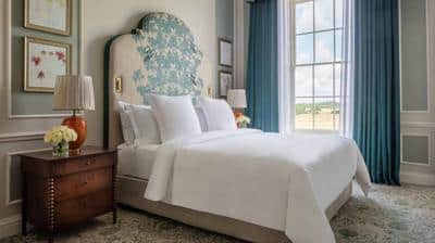 Ellis St. John Suite