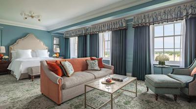 Oliver Parlour Suite