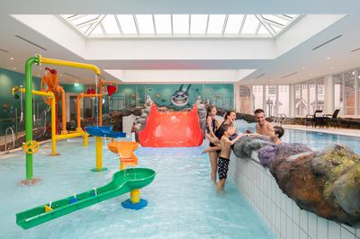 Sharkie's Reef - Kids Pool
