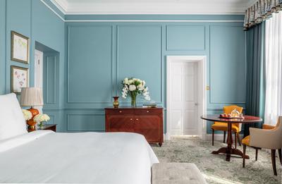 Manor Room