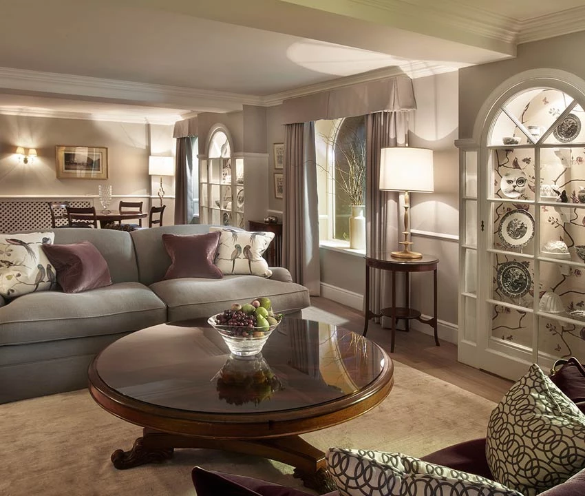 Coach House Suites
