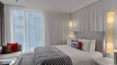 Spectacular Room