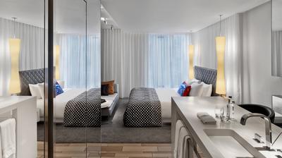 Spectacular Room